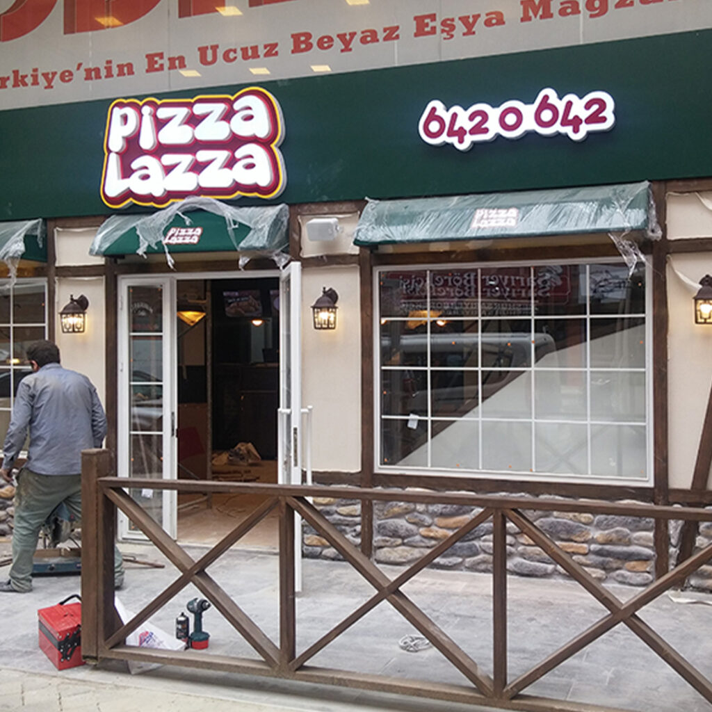 Pizza Lazza