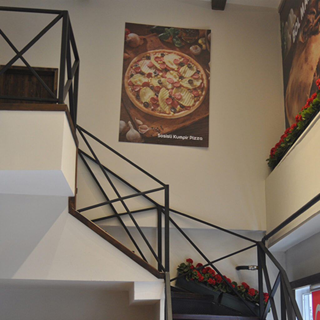 PizzaLazza8
